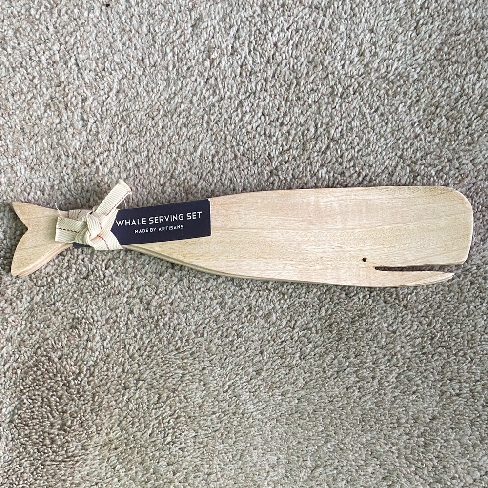 NWT Whale Serving Set
